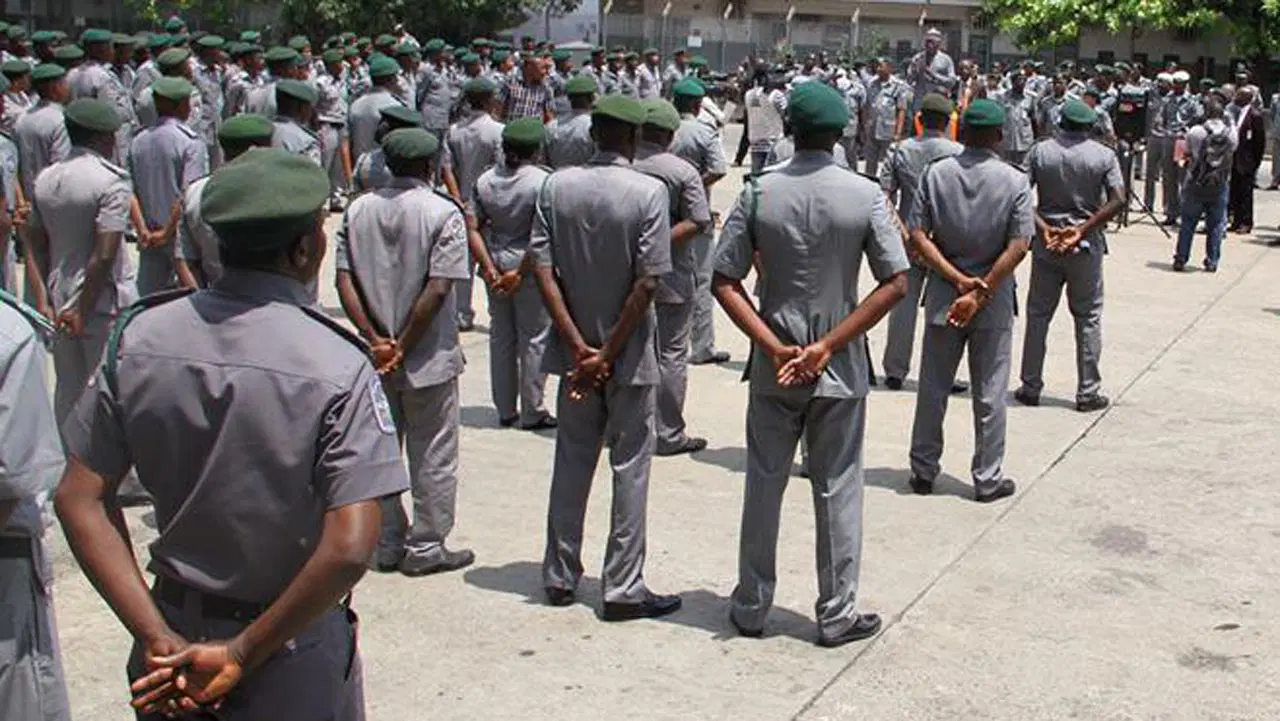 nigerian customs officials
