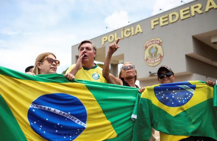 2025 11 23t005404z 678009468 rc2r1ia9klia rtrmadp 3 brazil bolsonaro 1764096527